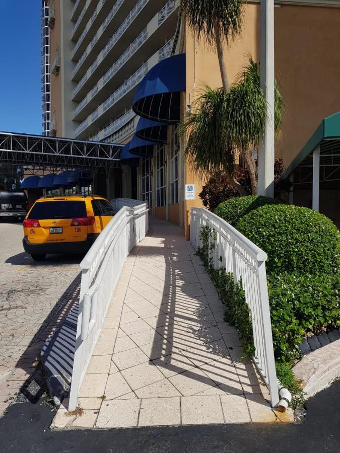 Habitacion Para 4 Personas En Hotel Ramada Marco Polo Miami Miami Beach Exterior photo