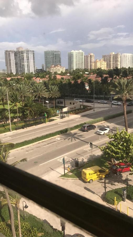 Habitacion Para 4 Personas En Hotel Ramada Marco Polo Miami Miami Beach Exterior photo